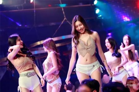 曼谷顶级夜生活会所：绅士俱乐部